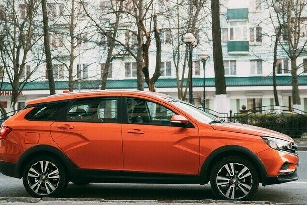 Amazon uses Lada to promote new auto service