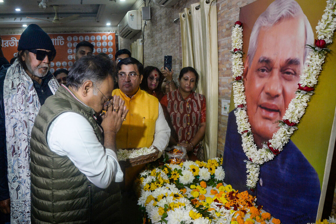 BJP West Bengal announces new state office bearers, Samik Bhattacharya appointed president
