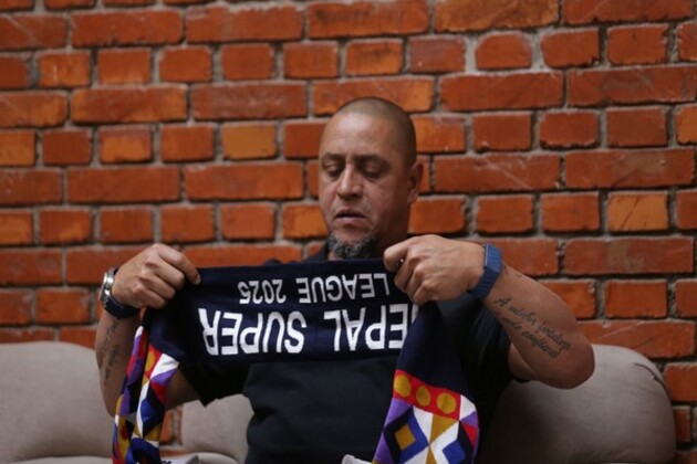 Brazilian football star Roberto Carlos arrives in Nepal