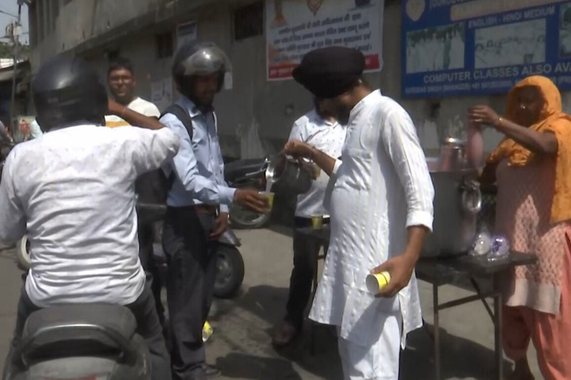 Uttar Pradesh reels under severe heatwave; Moradabad residents struggle as temperatures soar up to 46C