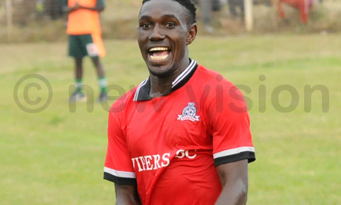 Vipers survive Kitara scare to sweep into Uganda Cup quarters Vipers survive Kitara scare to sweep into Uganda Cup quarters