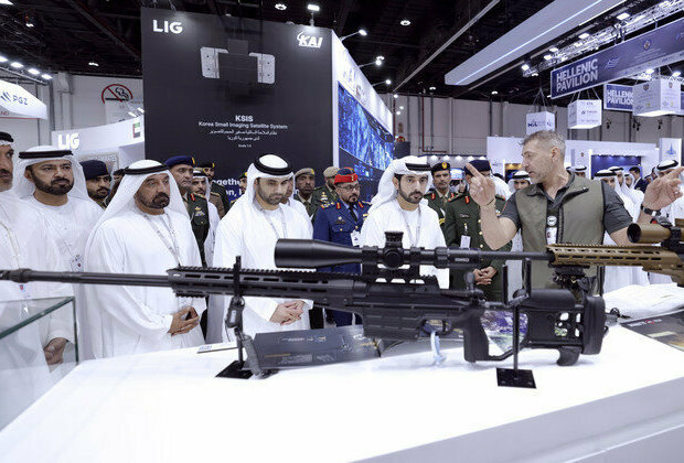 Hamdan bin Mohammed reaffirms leadership's vision to develop strategic sectors during visit to IDEX