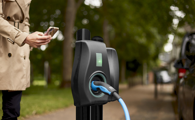 Connected Kerb will install 600 new EV chargers across Kent, as part of 10,000 confirmed new public on-street installations | Credit:Connected Kerb