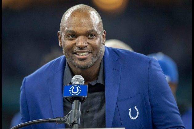 Dwight Freeney, Darrelle Revis headline Pro Football HOF nominees