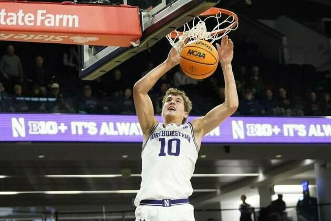 Northwestern stays unbeaten, cruise past Cleveland St.