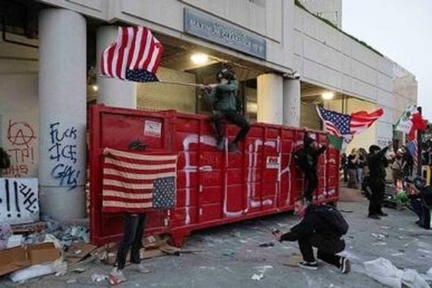 Trump orders feds not to help Democrat-run cities with riots