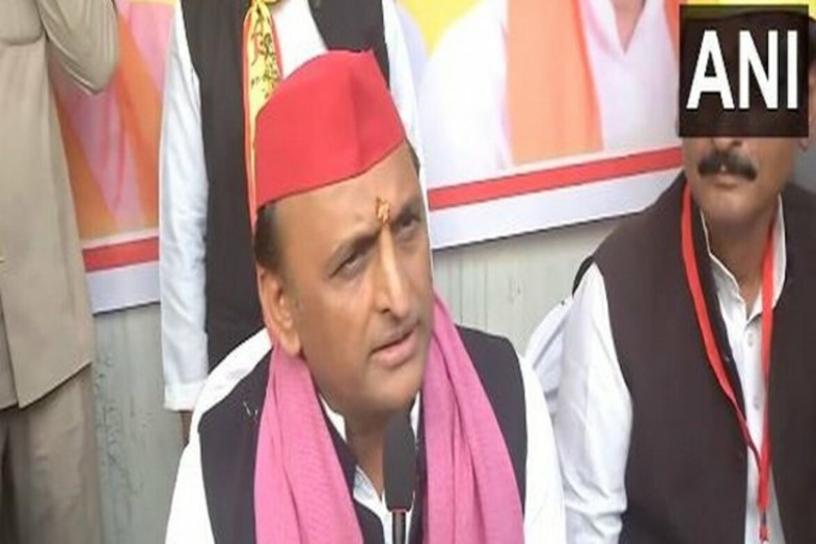 HC stays local court proceedings against Akhilesh Yadav over model code, Covid norms violation
