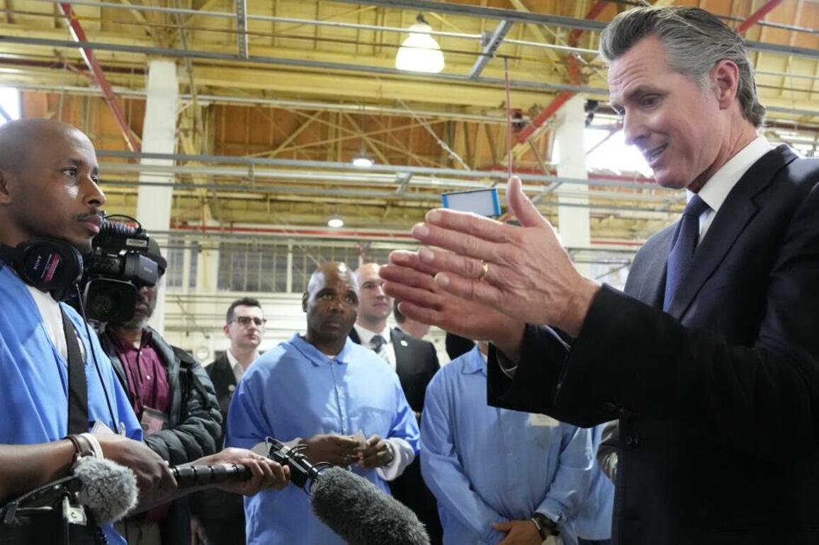 At San Quentin, district attorneys and inmates agree on prison reform