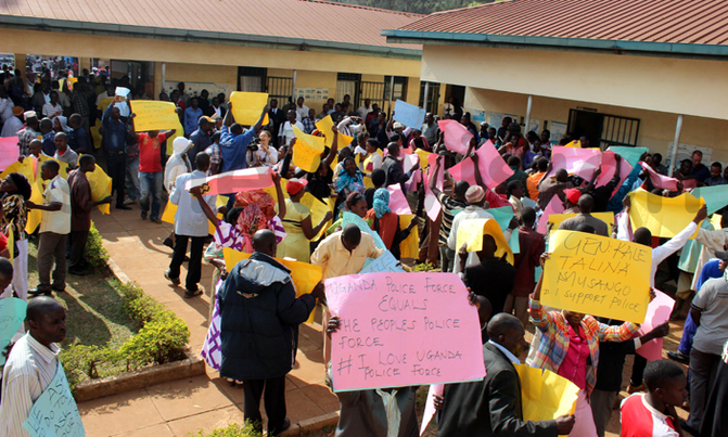 Lawyers commend Police over handling of Makindye Court siege Lawyers commend Police over handling of Makindye Court siege