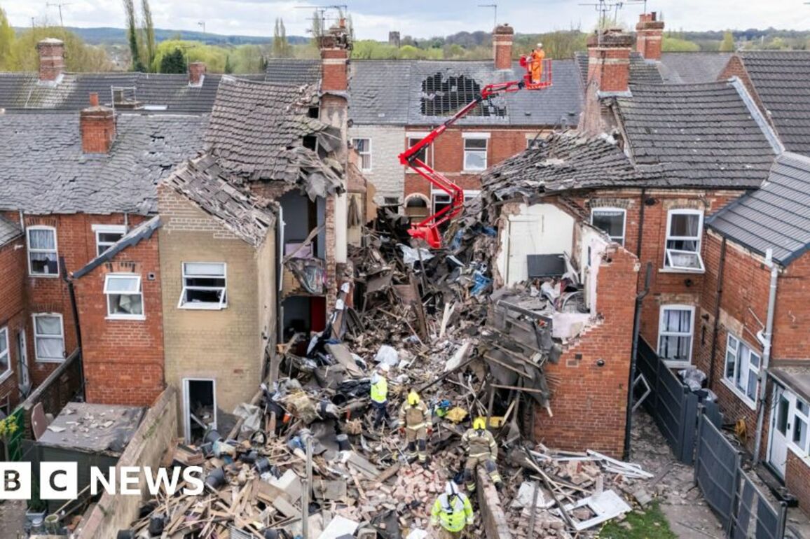 Worksop explosion- Probe continues after man dies in blast