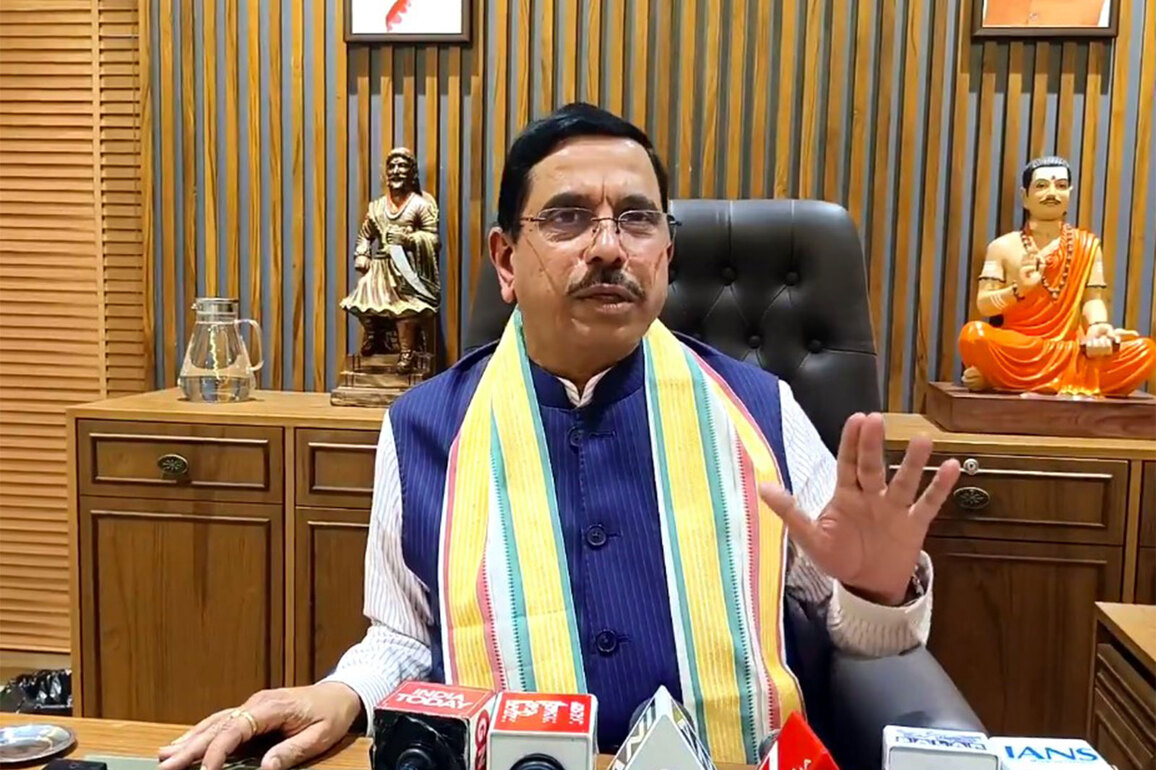 "I also sat in the third row. What is the problem?": Union Minister Pralhad Joshi on R-day seating arrangement row