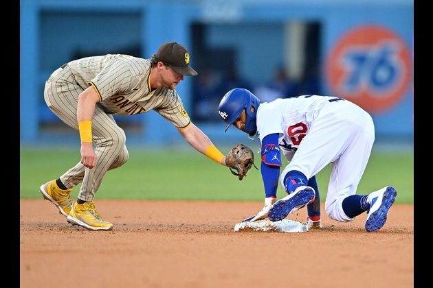 Dodgers pounce on Padres early, breeze to 8-1 win