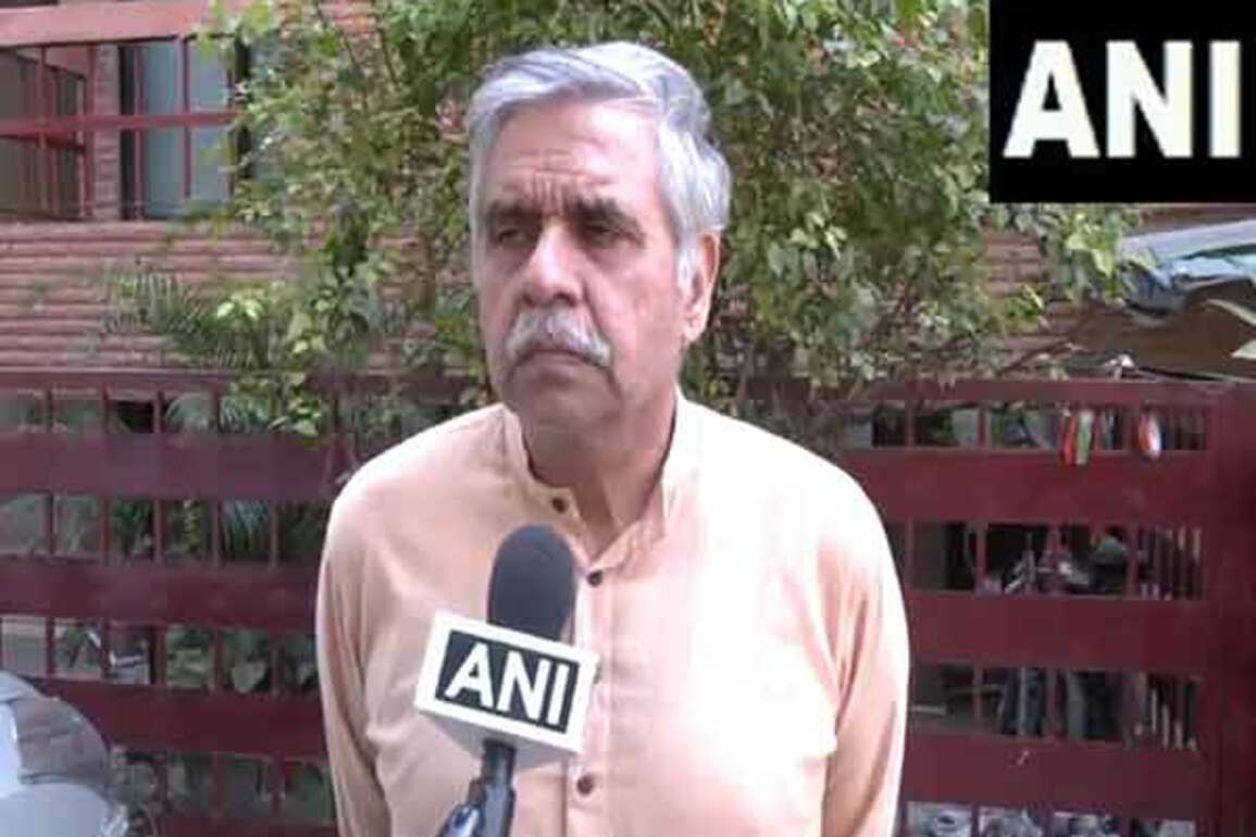 Treachery of justice: Sandeep Dikshit calls CBI action in Bofors case political; slams Kejriwal's lifestyle