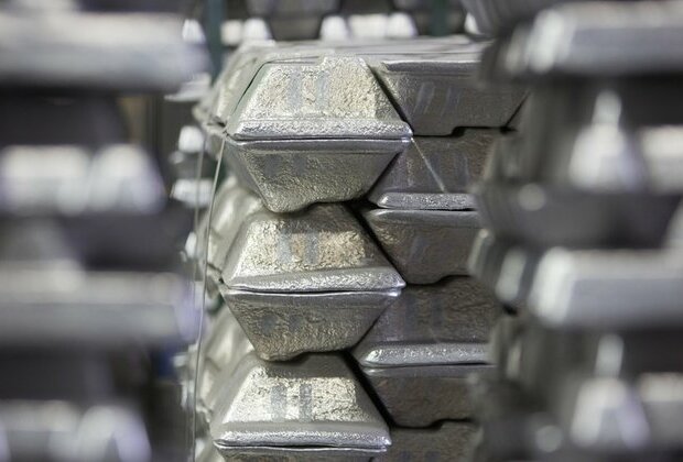 EU is warned against sanctioning Russian aluminum giant Reuters