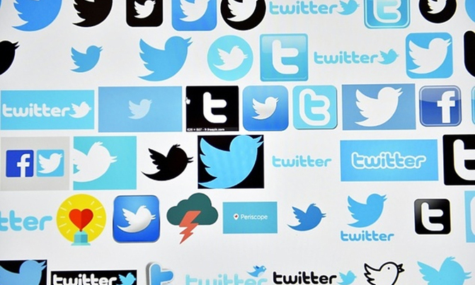 Sri Lanka social media shutdown raises fears on free expression Sri Lanka social media shutdown raises fears on free expression