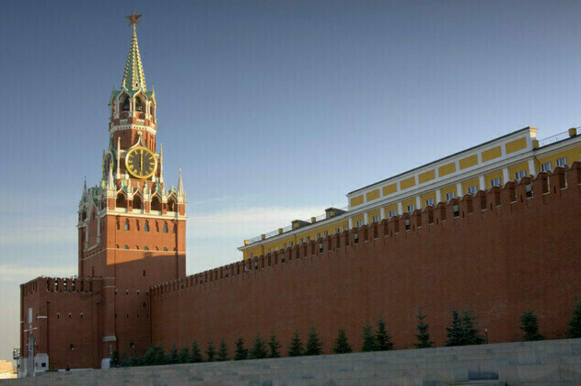 Kremlin comments on freeze of US aid to Ukraine