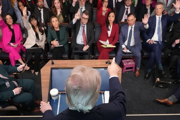 Pathetic media outraged by Trumps attending White House Correspondents Dinner