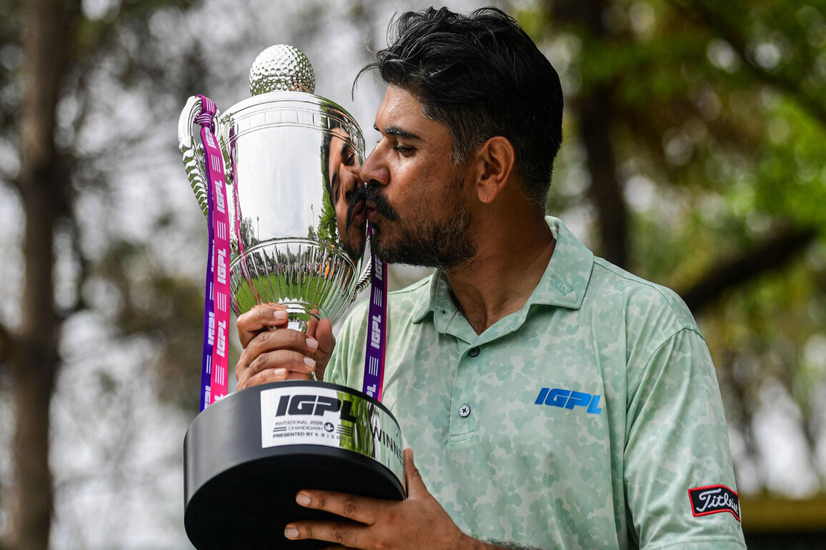 Bhullar rallies from four behind to win IGPL Chandigarh in style; debutant Varun Parikh finishes second
