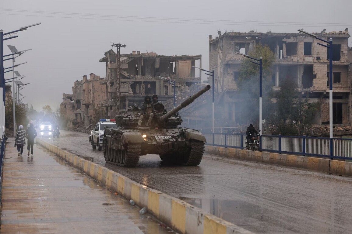 US army launches retaliatory strikes on dozens of ISIL targets in Syria