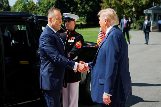 Trump reaffirms strong US military presence in Poland, backs Nawrocki