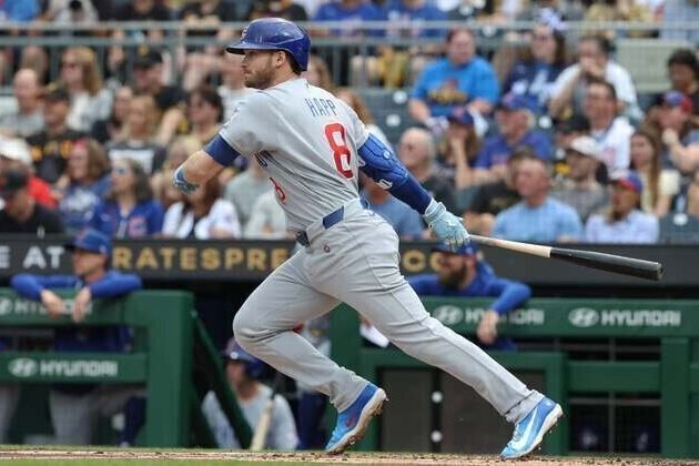 Ian Happ breaks out of slump, Cubs snap 10-game skid vs. Pirates