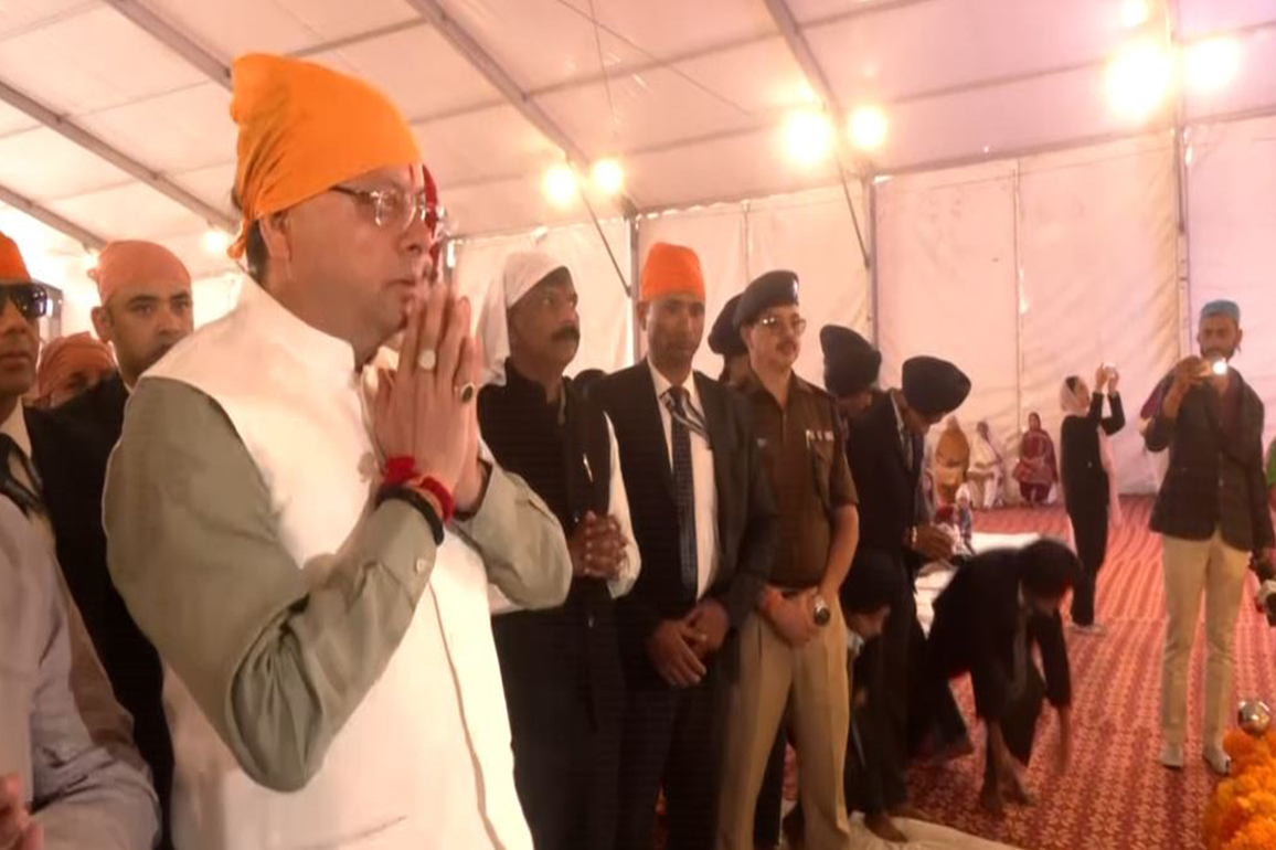 Uttarakhand CM Dhami visits Gurdwara Shri Guru Singh Sabha in Dehradun on Guru Nanak Jayanti