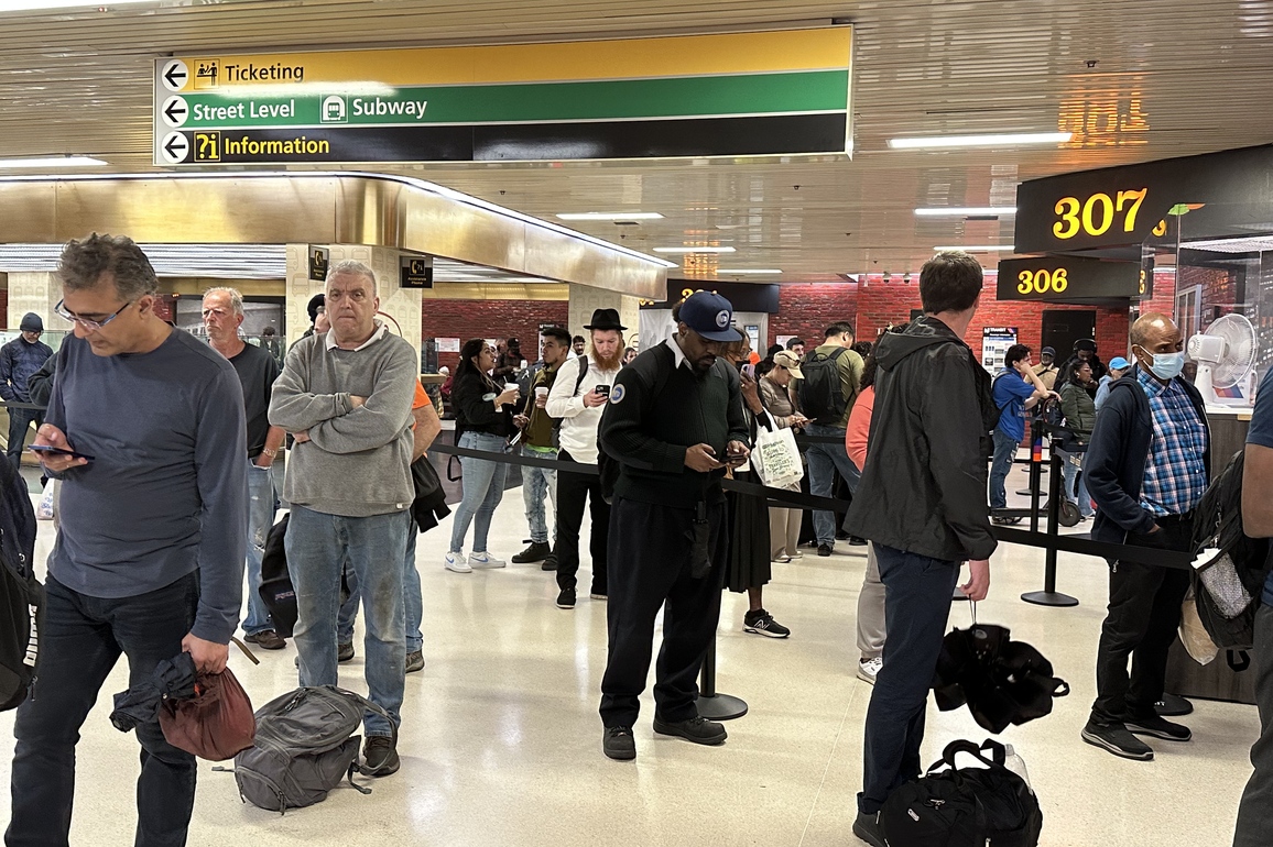 U.S.-NEW YORK-NEW JERSEY TRANSIT-STRIKE