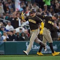 Padres go up early, improve to 5-0 this season against Mariners