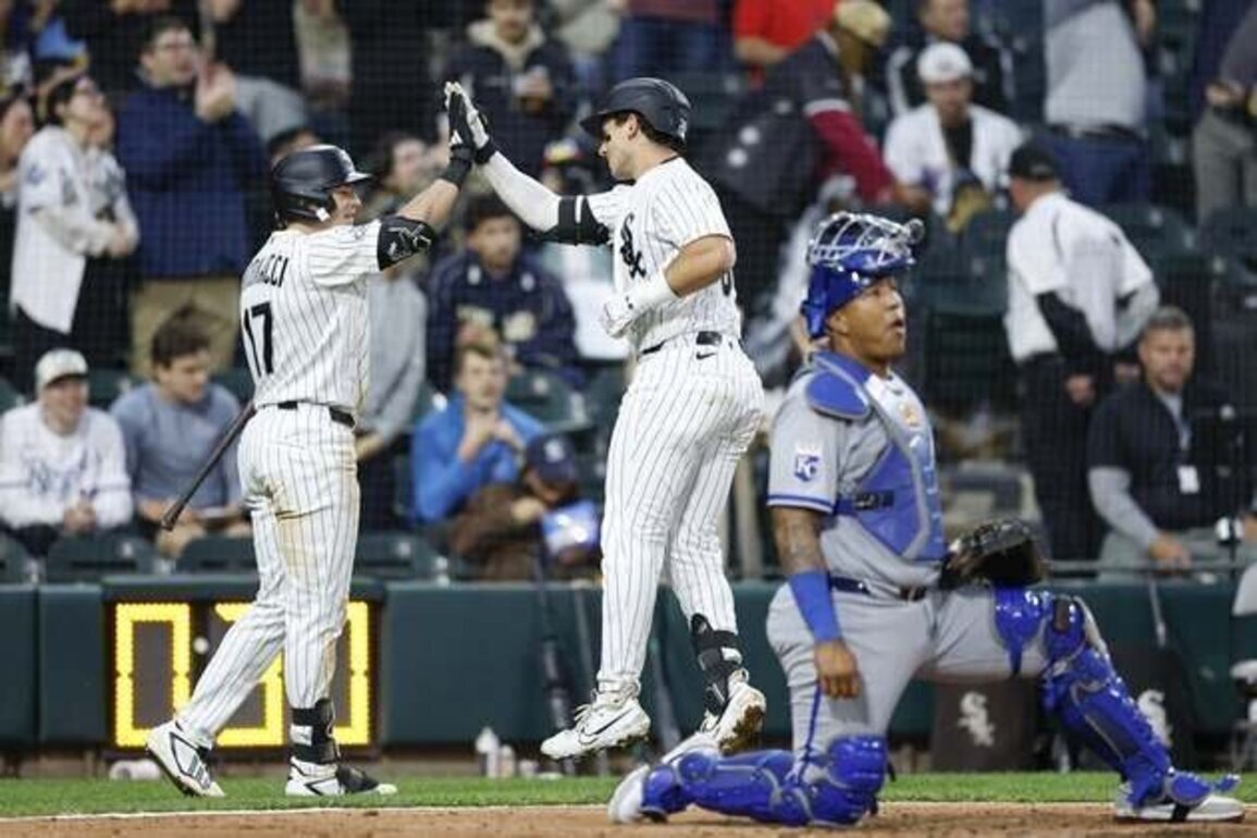 White Sox relinquish lead before late HR sinks Royals