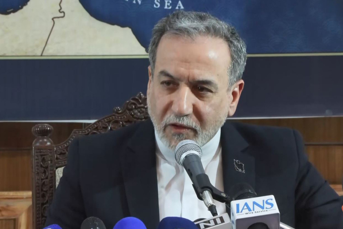 US-Iran negotiations suffering "mistrust": Iranian FM Araghchi pivots to China, as Pakistan mediation hits "difficult course"