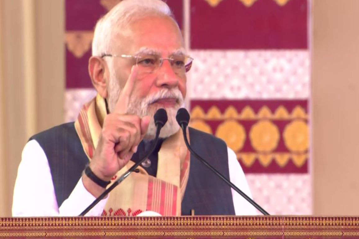 "Mujhe kitne hi gaaliya de...": PM Modi slams Cong over "insult" to Bhupen Hazarika, recalls Kharge's 2019 remarks