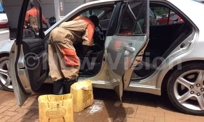 How to effectively wash your car seats How to effectively wash your car seats
