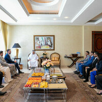 Saud bin Saqr receives Canadian Consul-General, organisers of RAK Terry Fox Run