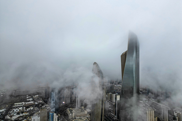 KUWAIT-KUWAIT CITY-FOG