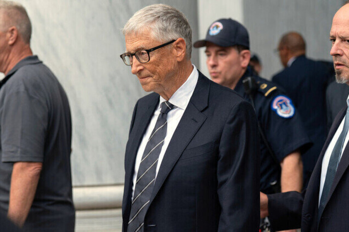 Epstein probe expands as Bill Gates and former assistant testify