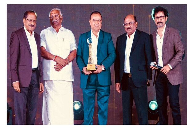 Dr. Yogesh Lakhani Honoured with Prestigious MBA Award 2026 at International Business Excellence Awards
