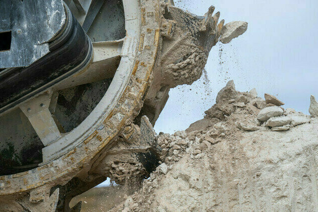 Ukraine faces tougher terms in new US minerals proposal  media