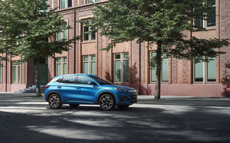 BYD shares fall after Buffett's Berkshire Hathaway exits stake