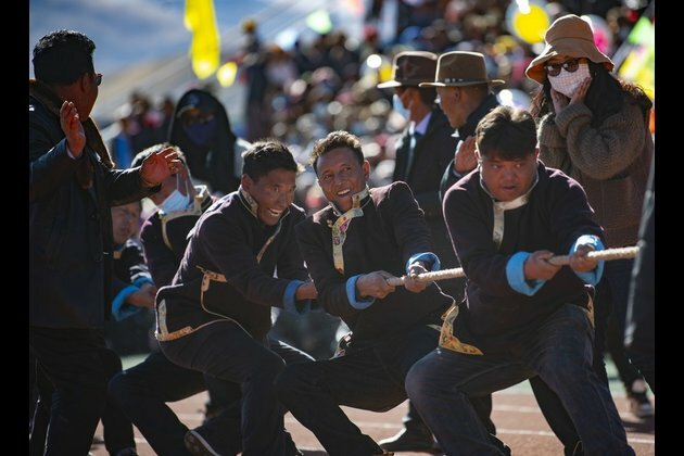 Xinhua Photos of the Day (Nov. 30)