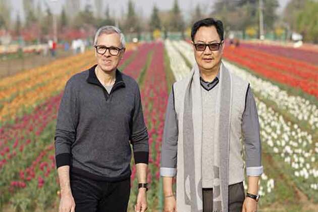 J-K: Union Minister Kiren Rijiju, CM Omar Abdullah visit Srinagar's Tulip Garden