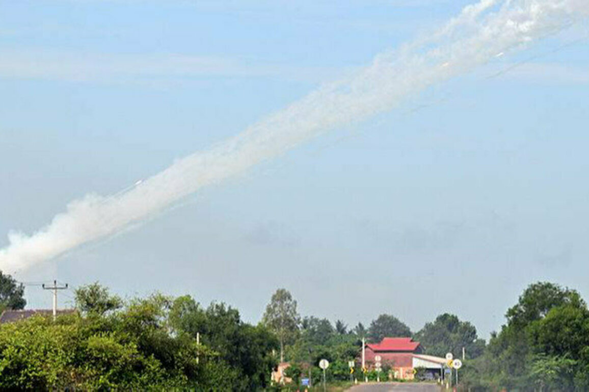Cambodia bans flights over fighting zones with Thailand