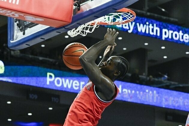 Sadiku Ibine Ayo comes through as No. 10 St. John's tops DePaul