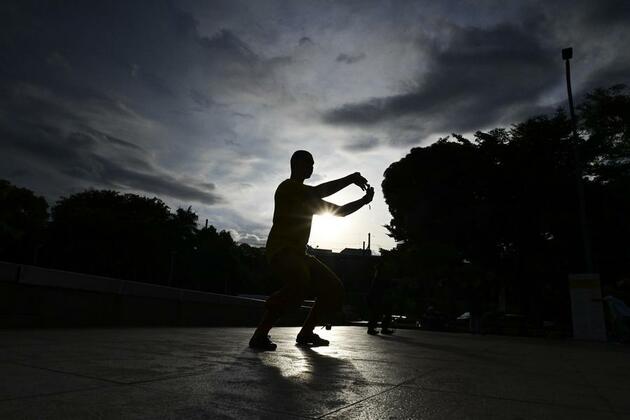 Asia Album: Indonesians practice traditional Chinese exercises