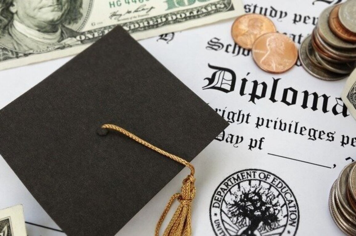 College graduation rate tops 50% in AR; students say cost is worth it 