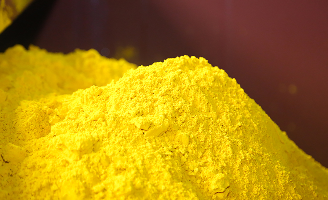  Yellowcake uranium