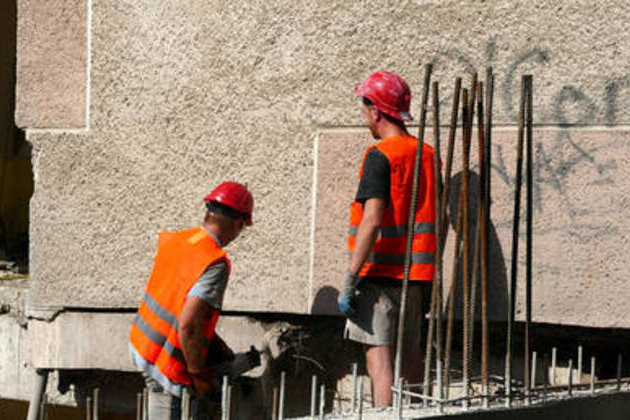 Ukrainian conscription gangs snatch workers from construction site - MP