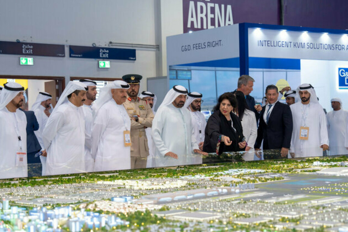 Ahmed bin Saeed opens 24th edition of Airport Show