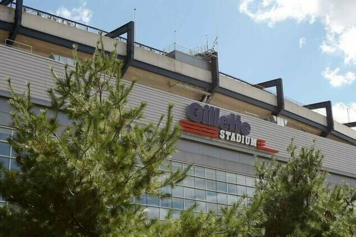 Steelers at Patriots: How to watch/listen to the game