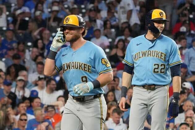 Jake Bauers, Christian Yelich spark Brewers' rout of Cubs