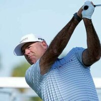 Stewart Cink heats up, takes 3-stroke lead at Boeing Classic